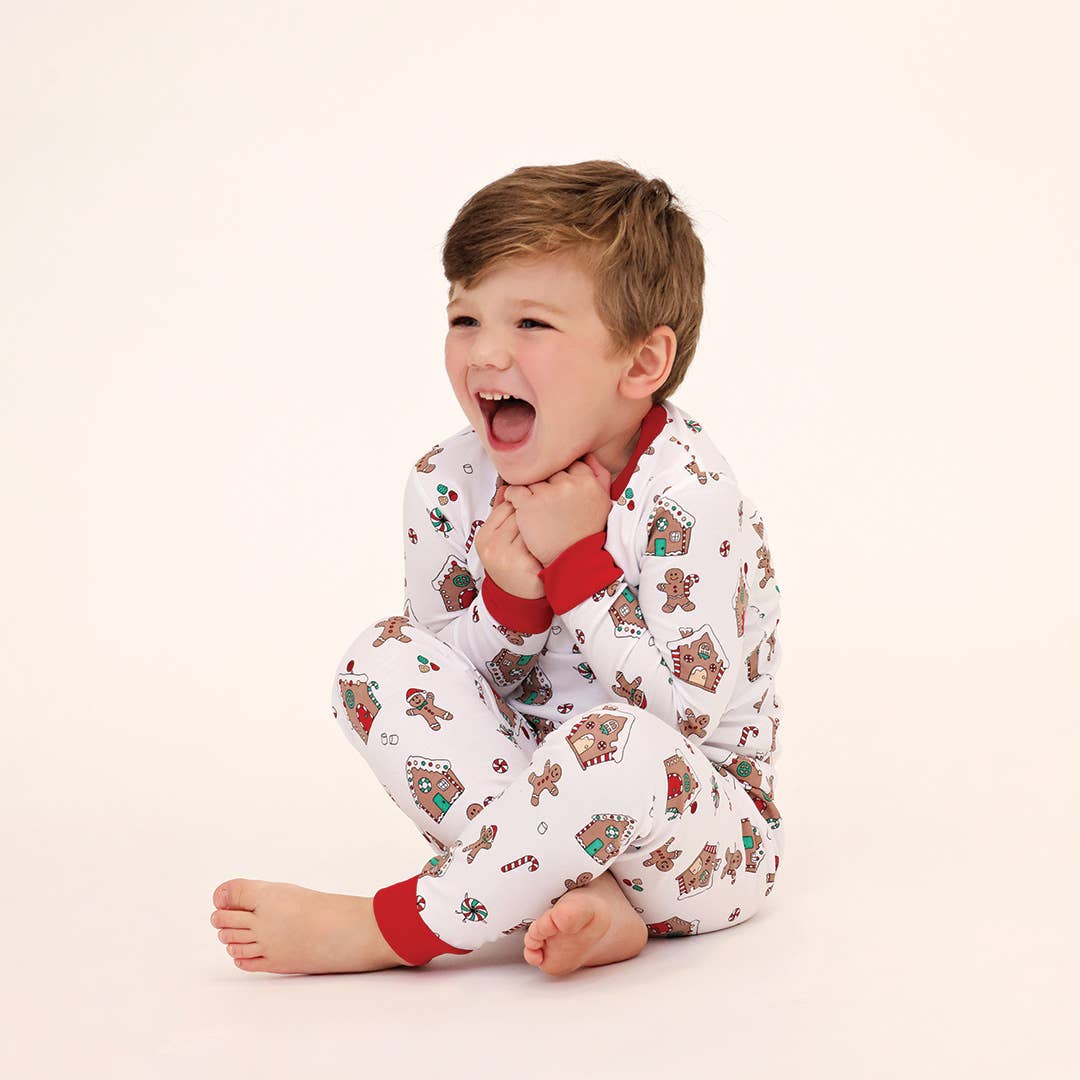 GINGERBREAD WORLD TWO PIECE PAJAMA | WHITE