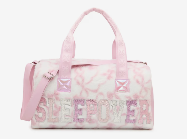 SLEEPOVER FAUX FUR BOW PRINT MEDIUM DUFFLE BAG