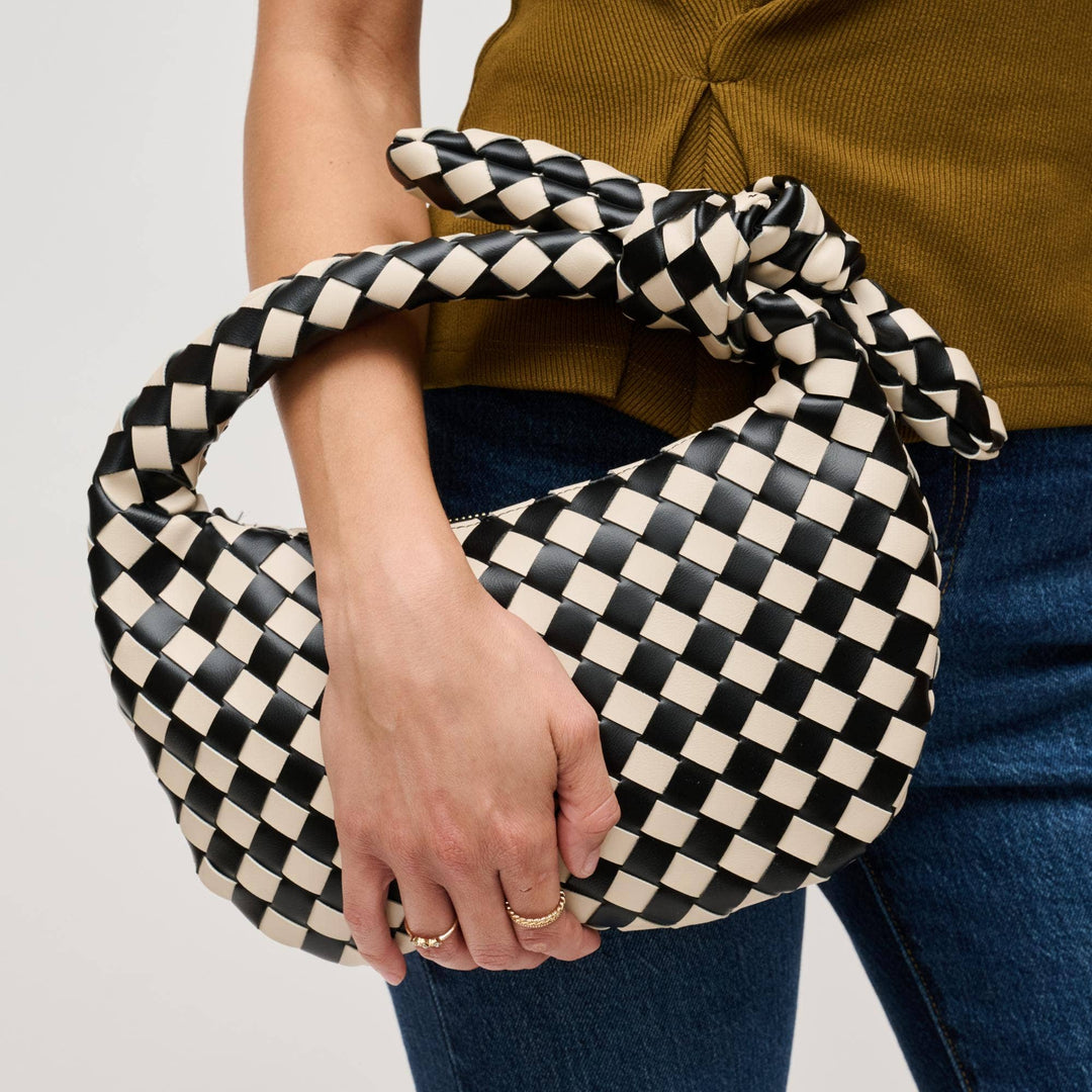 LIZBETH WOVEN KNOT CLUTCH | BLACK
